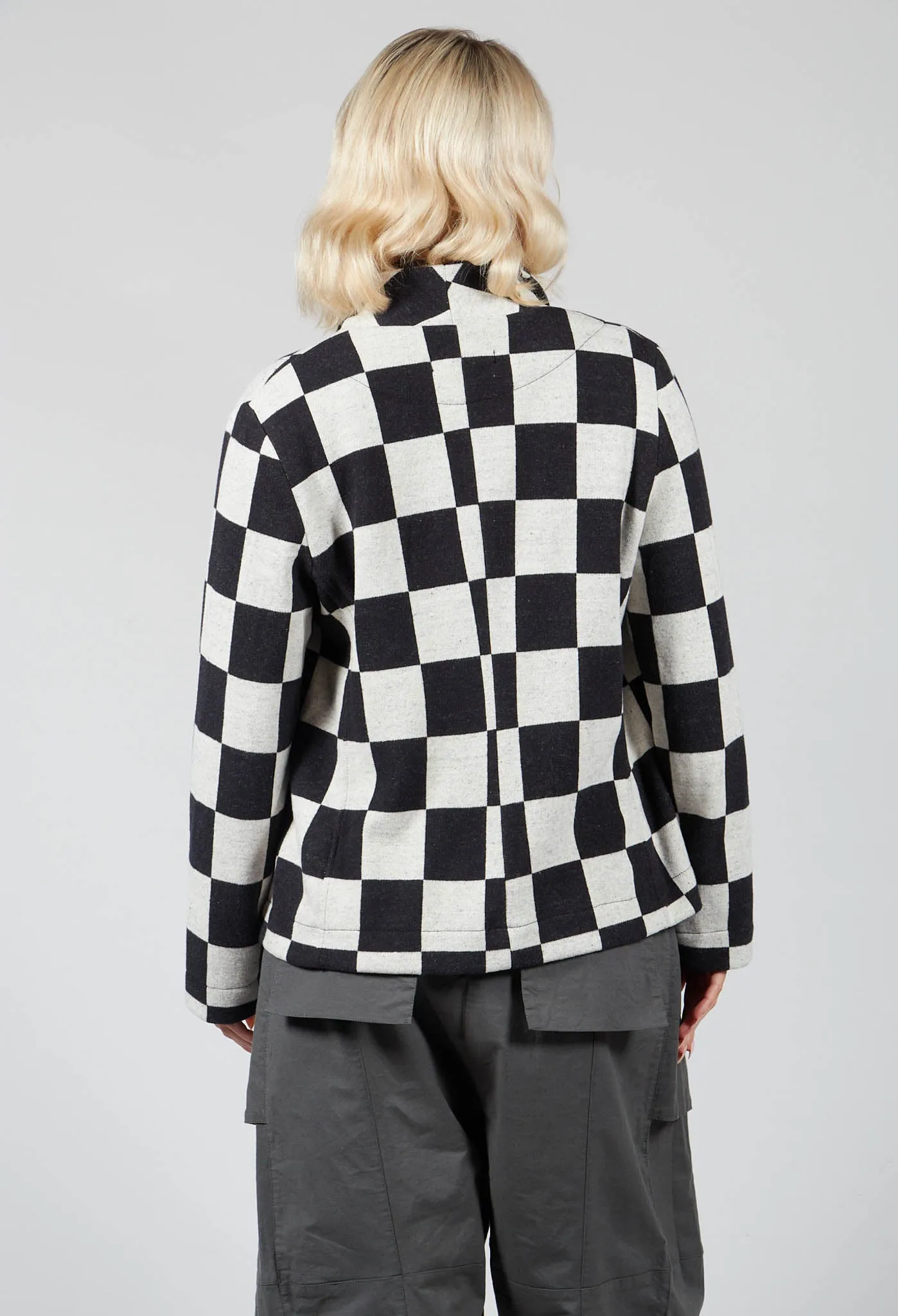 Adel J Jacket in Nero Large Check