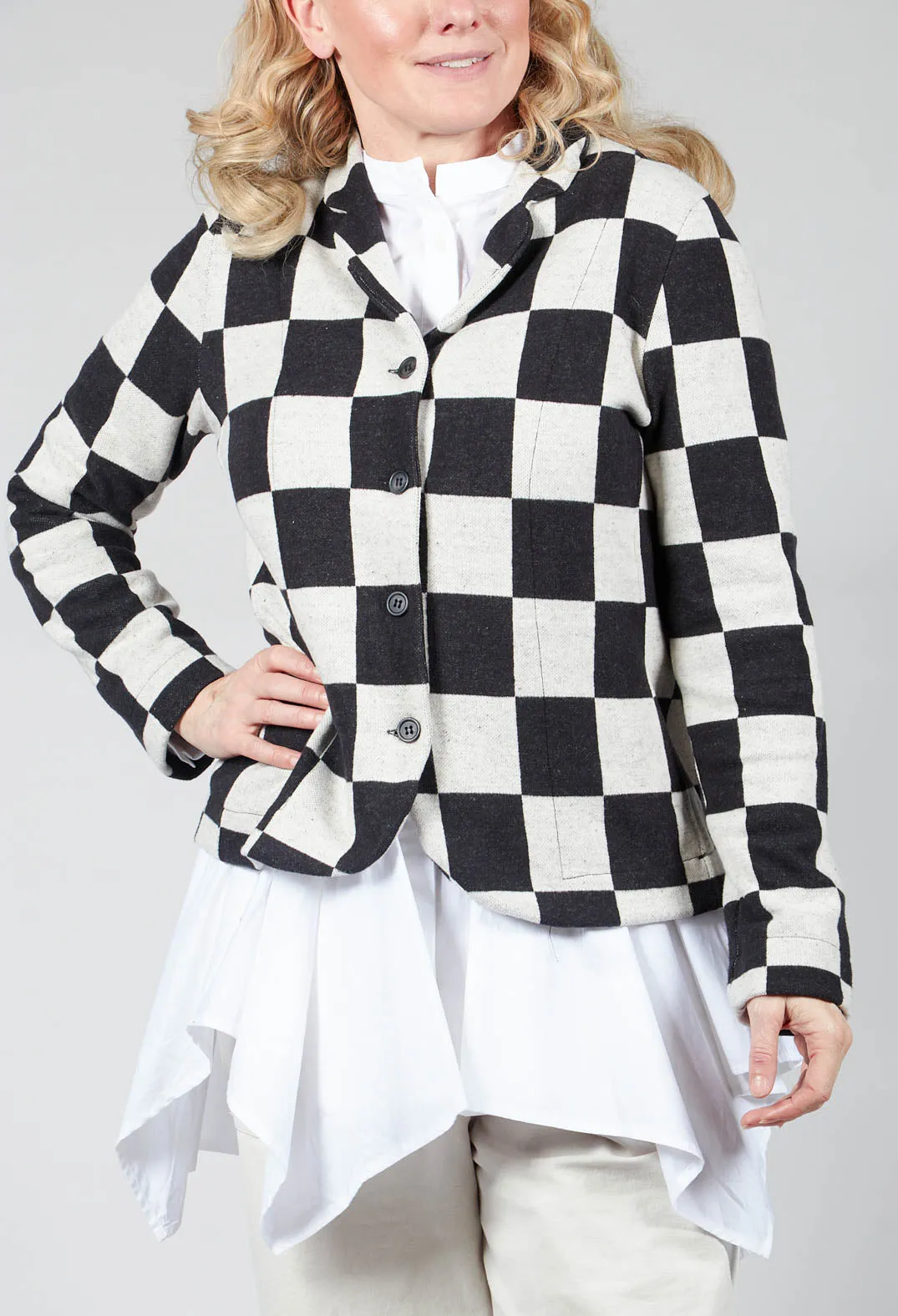 Adel J Jacket in Nero Large Check