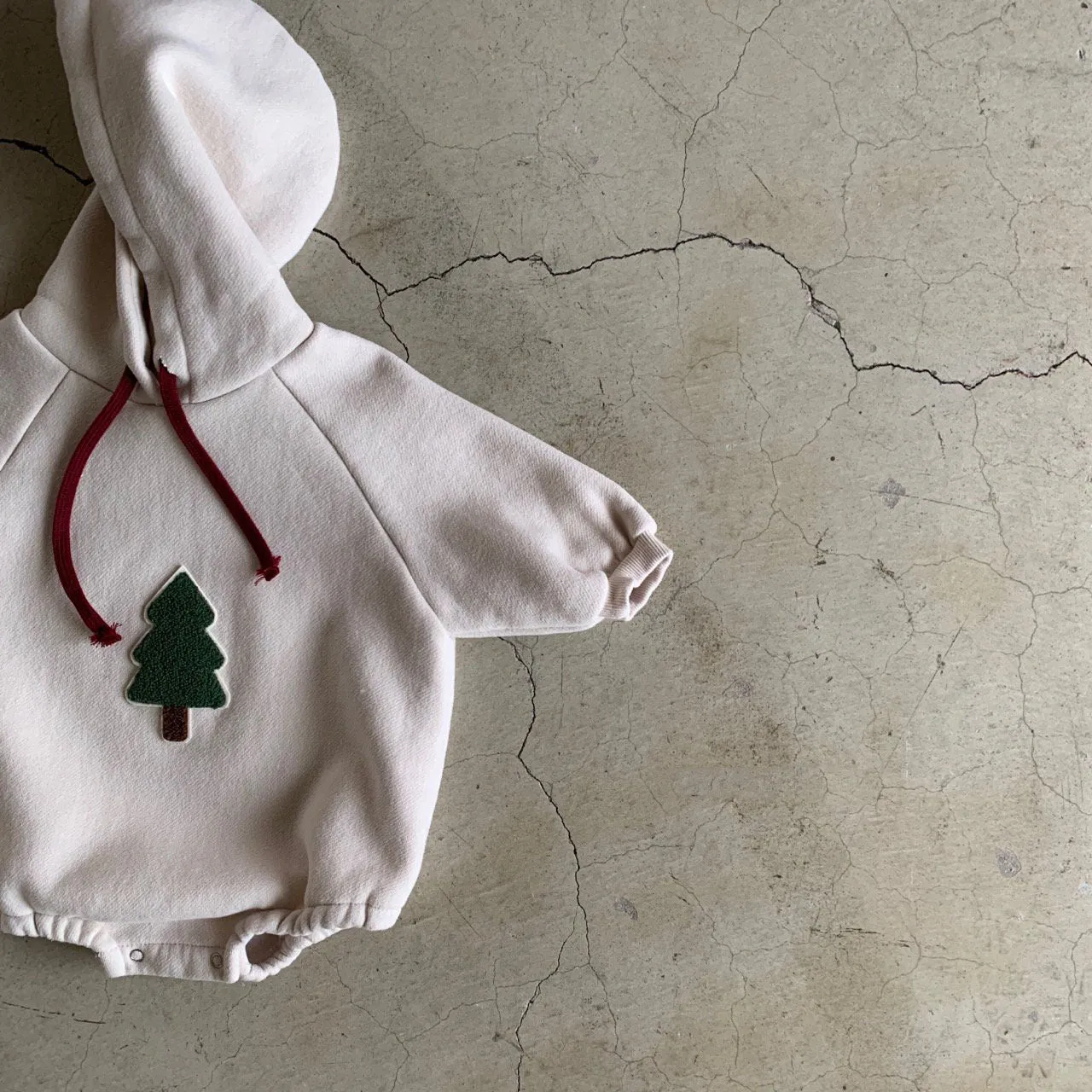 Baby Fleece-Lined Tree Patch Hoodie Romper (12-18m) - 2 Colors