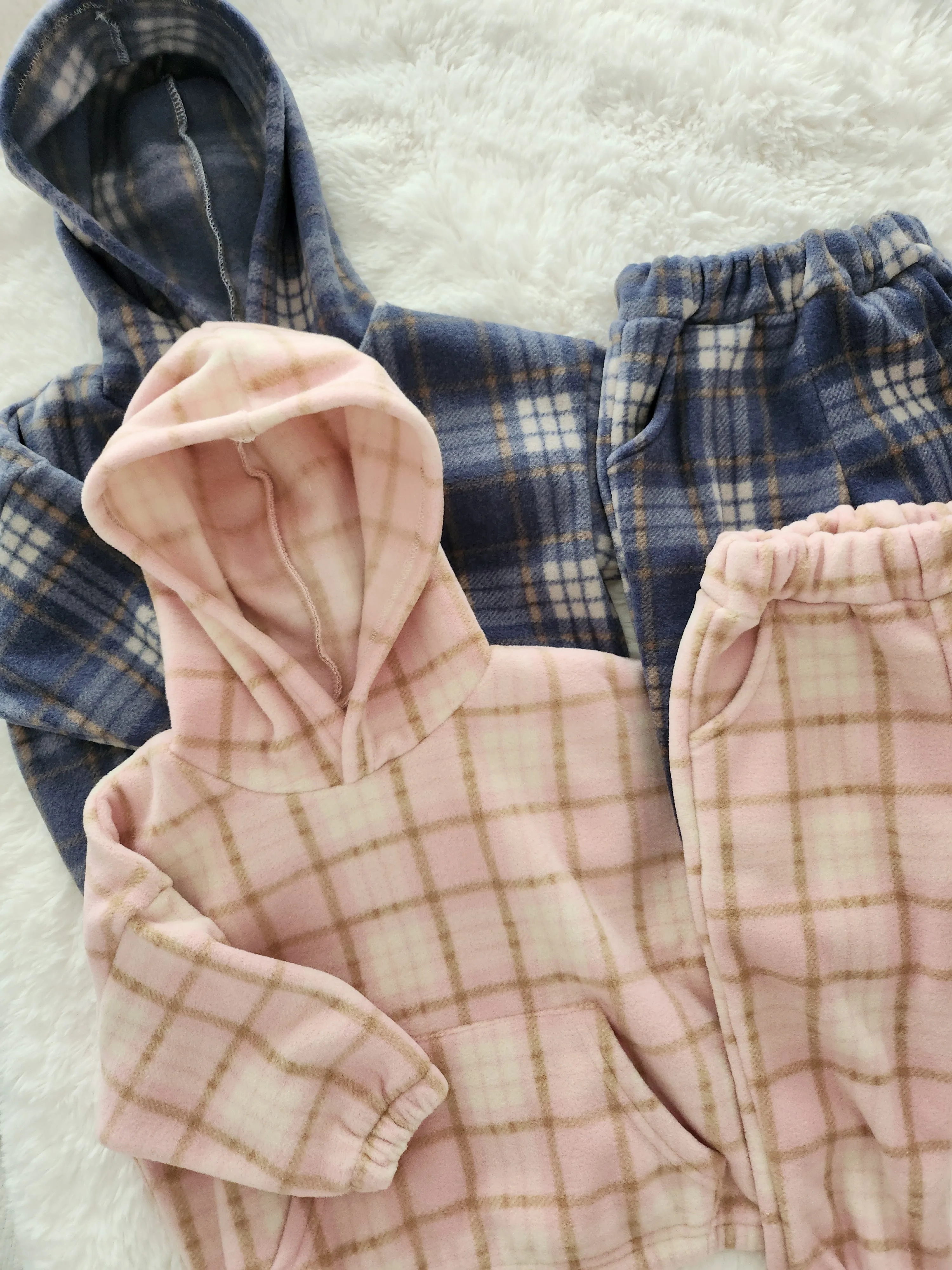 Kids Plaid Fleece Hoodie and Pants Set (2-6yr) - 2 Colors