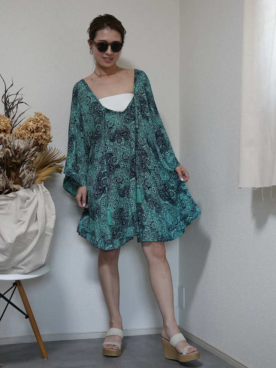 LAUT BLUE  |Paisley Dolman Sleeves V-Neck Medium Tunics