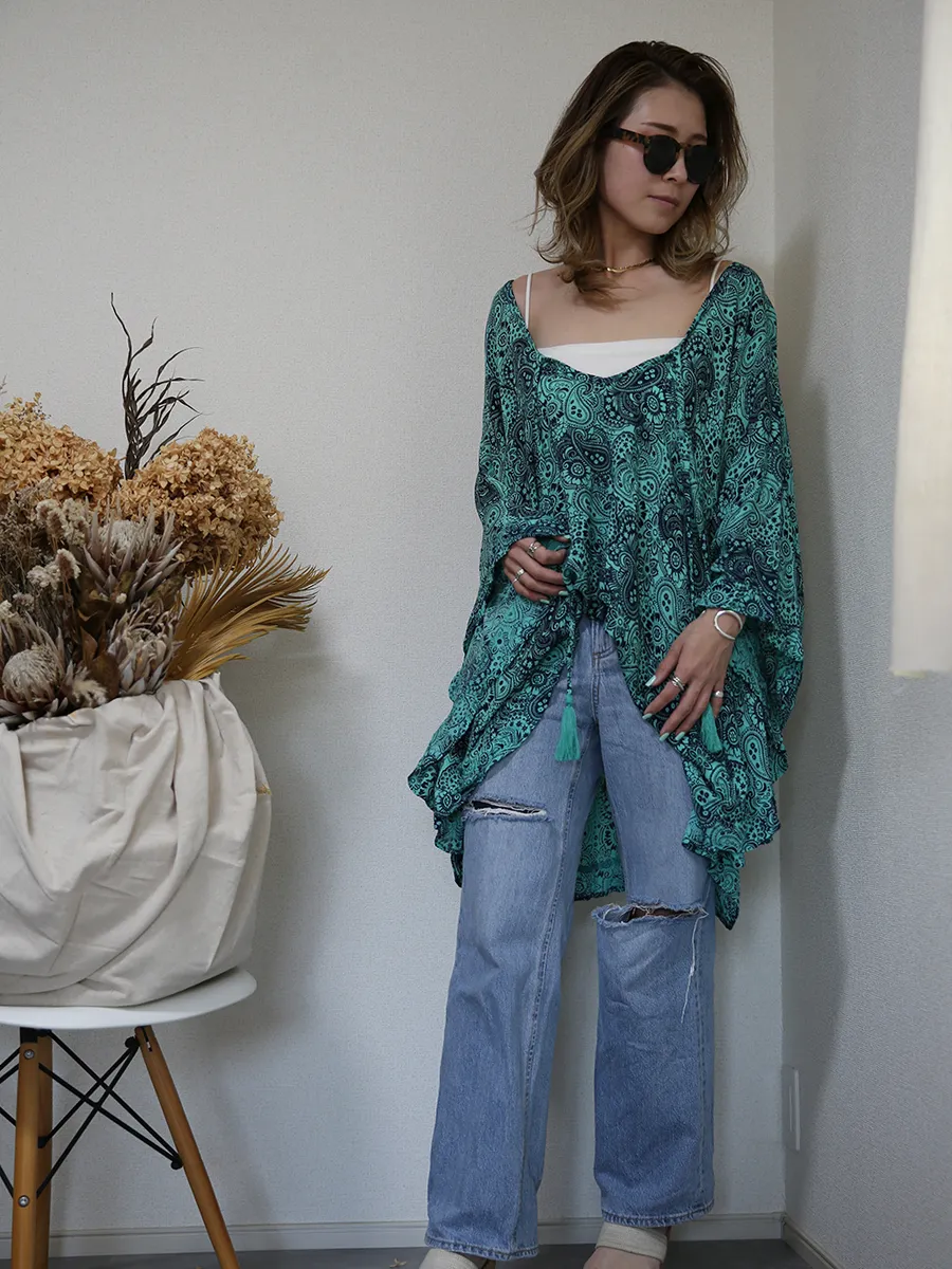 LAUT BLUE  |Paisley Dolman Sleeves V-Neck Medium Tunics