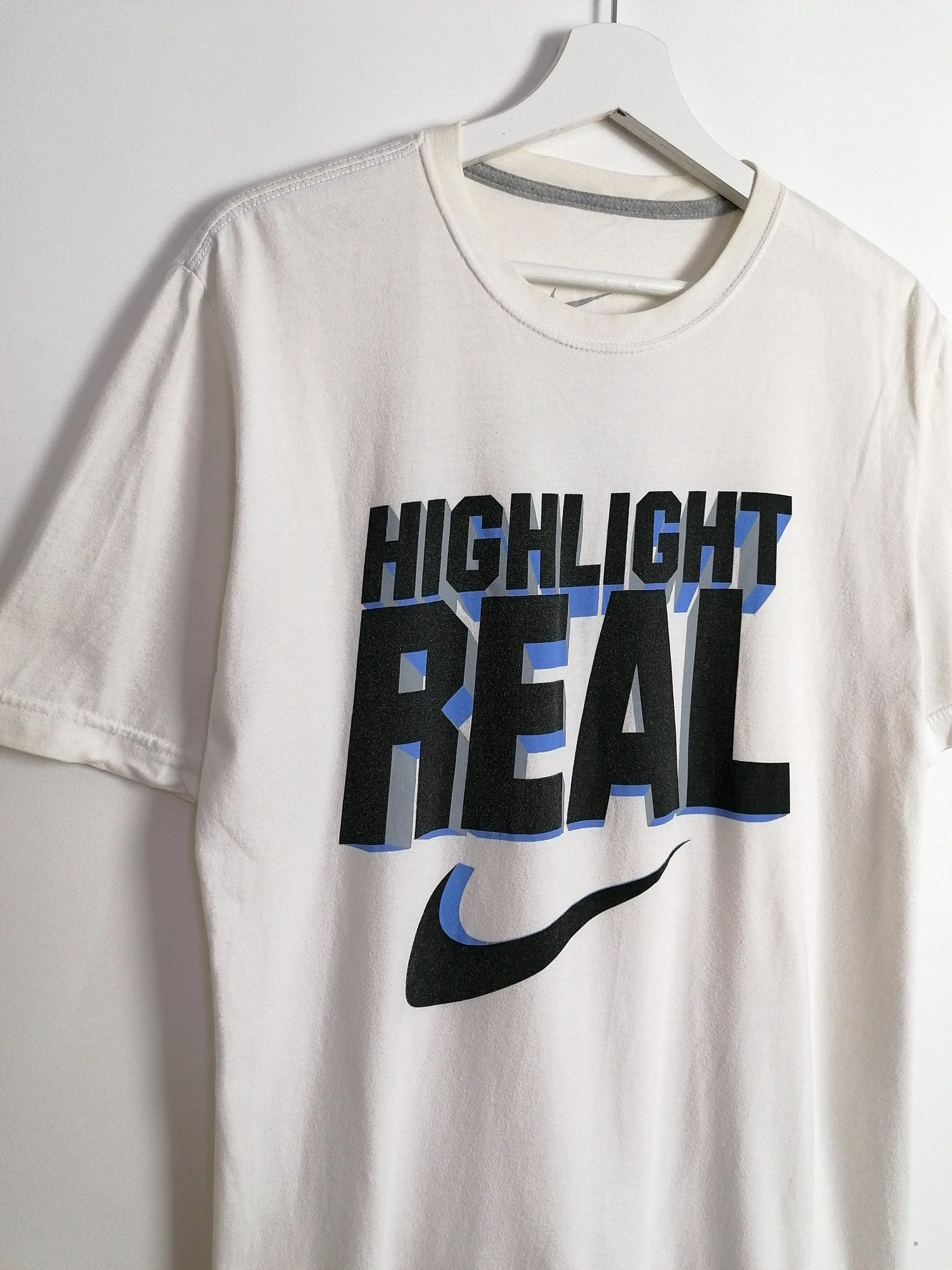 NIKE Unisex Front Logo T-shirt