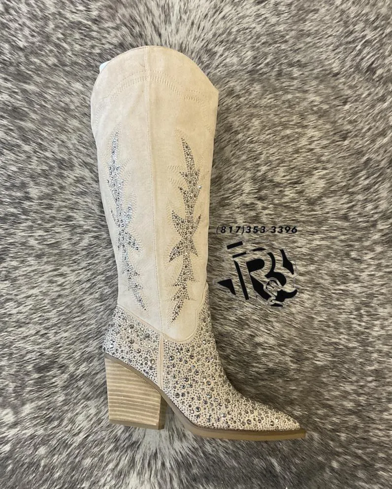 ‘’SOFIA’’ IVORY BOOTS